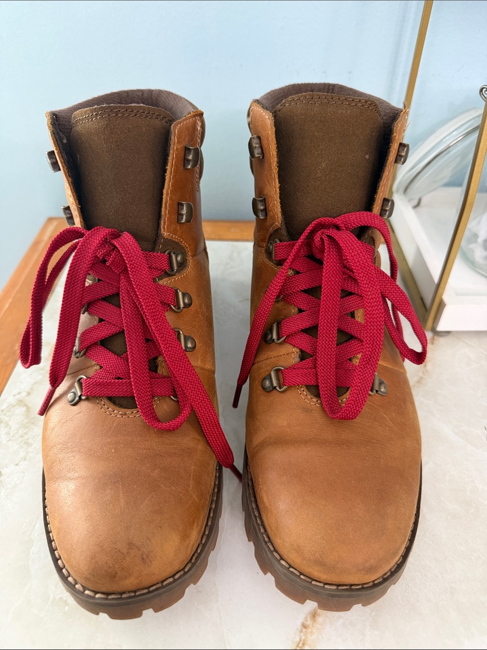 Timberland Tan Leather Boots with Red Laces - Picture 2 of 9